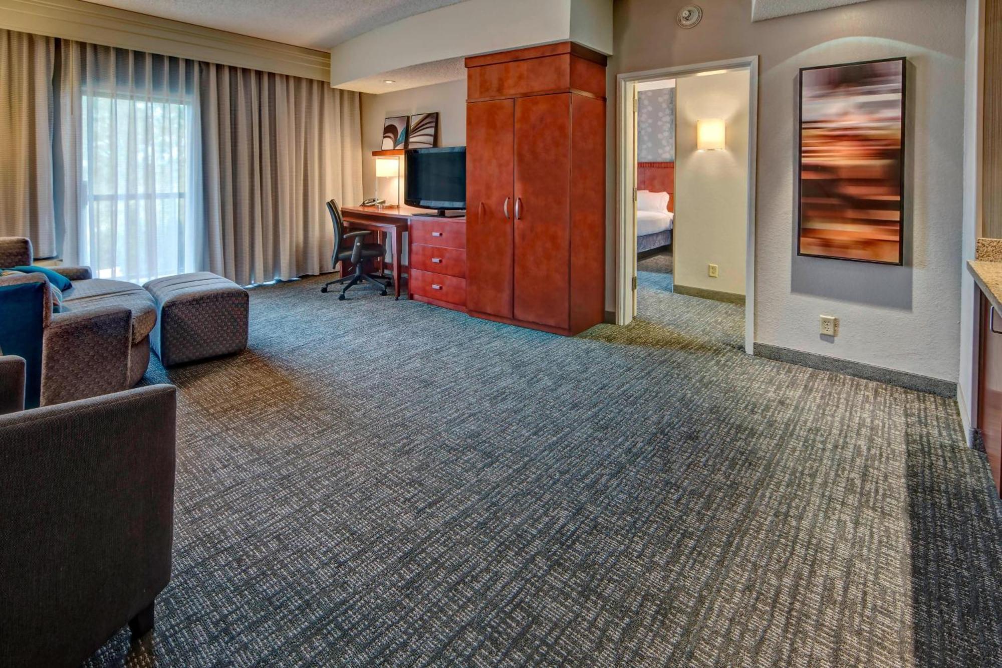 Готель Courtyard By Marriott Memphis Саутгейвен Екстер'єр фото